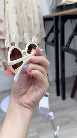 Kính thời trang cho bé #thoitrangtreem 