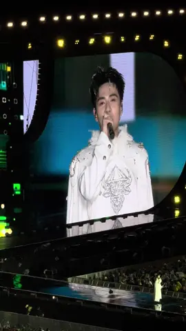 Đứng trước idol thì cũng ngại như người thường thui à 🥹 @Quang Hùng MasterD #vpbankkstarspark2025 #vpbank #thesparkkstarinvietnam #thesparkkstar #quanghungmasterd 