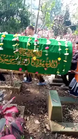 jenazah alm.bpk Sumarna bin Dia.baru tiba di pemakaman#dekun .