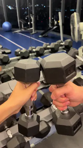 Couples who lift together, level up together 💪❤️ #GymTok #fitcouplegoals #workoutmotivation #coupleworkout #strengthinlove #fitnessjourney #healthytogether #fistbump #dumbbelldate #dumbbellworkout #foryou 