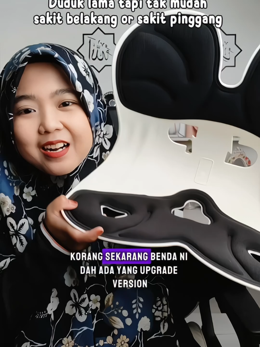 Bukan yang berumur je, yang muda ni pun dah start sakit belakang bila banyak duduk 😌 #kerusi #kerusiergonomik #ergonomicchair 