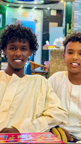 @يــوســـف |💛🦅 #خجووو_الشغل_دا_يناااس😑😏 #بشاريه_ولنا_في_قمم_المجد_رايات 