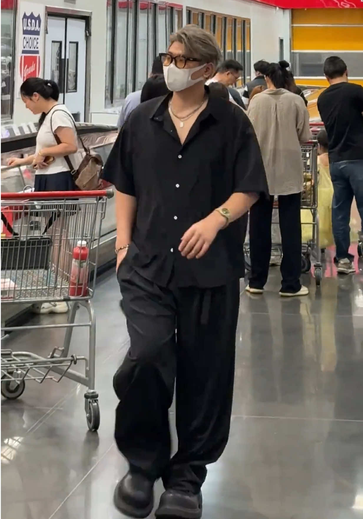 Mặc gu này vừa phóng khoáng vừa thoải mái, mặc như không mặc #xh #outfit #phoidonam 