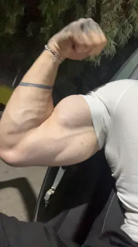 biceps #fyp #GymTok #gymmotivation #keşfet 
