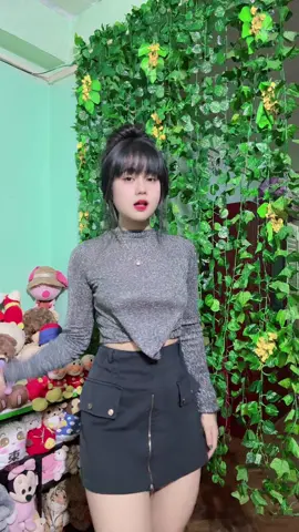 #မြင်ပါများပီးချစ်ကျွမ်းဝင်အောင်လို့🤒🖤 #foryou #foryoupage #thinkb4youdo #မျော်နေတဲ့❤လေးတွေအတွက် 