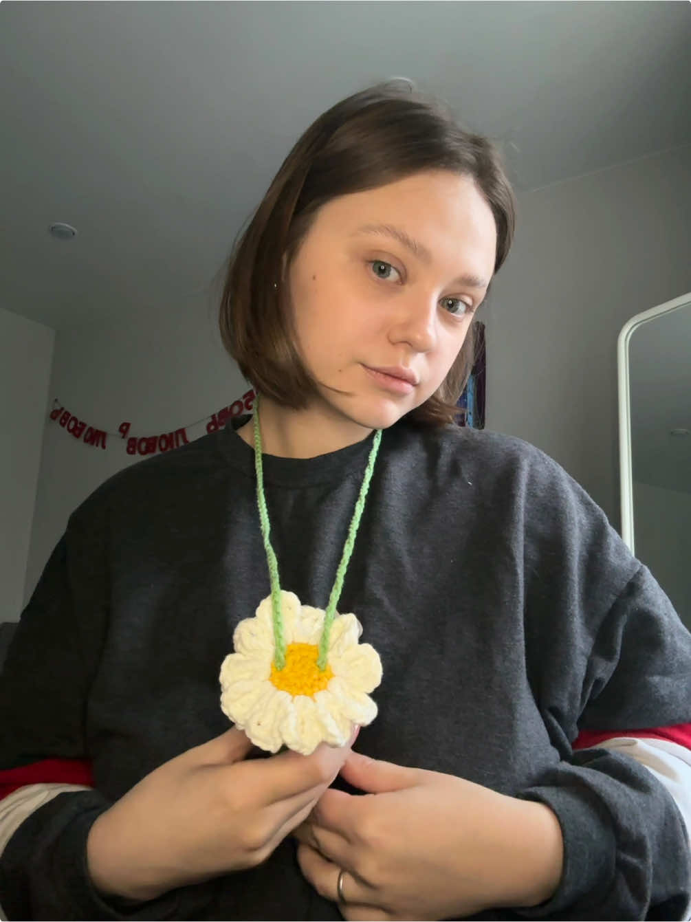 вяжем чехол для курилки, чтобы подружка ее больше не теряла #вязание #вязаниекрючком #вязаниеназаказ #рек #crochet 