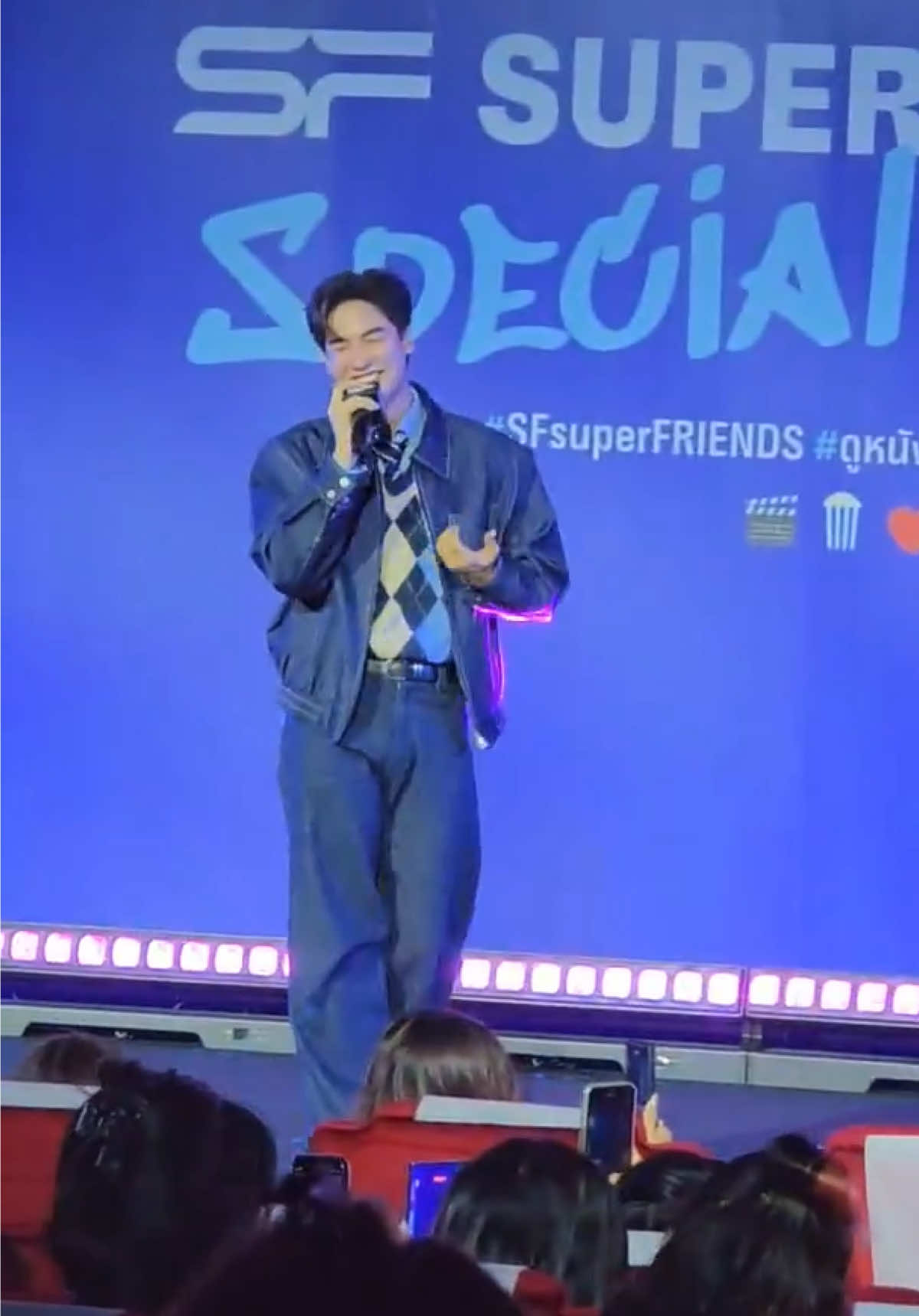 Bẹp ní bẹp ní ver Nanon GeminiFourth 🤏🏻 #tawan_v #nanon_korapat #gemini_nt #fourthnattawat #SFSuperMissionSpecialMeet #taytawan #fypシ゚ #fyp 