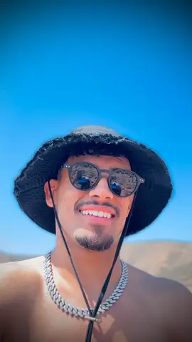 Tayahtouna B3aynikom 🤷🏽‍♂️😎  @Wari Shop 🛍️💸 #houarimerzoug31 #oran #fyp #الشعب_الصيني_ماله_حل😂😂 #CapCut #pourtoi #اكسبلور 