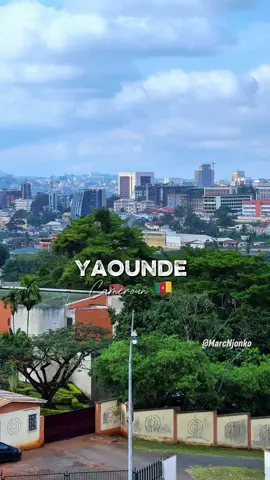 🇨🇲La ville de Yaoundé, capitale politique du Cameroun, est bâtie sur un relief de collines, ce qui lui donne une topographie unique et un paysage agréable. Elle est à la fois administrative, résidentielle et commerçante. Travel destination  #camerountiktok🇨🇲 #yaounde #centre #mvan #odza #bastos 