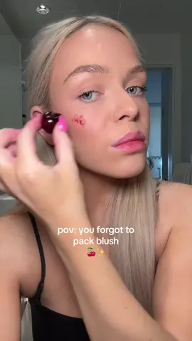 hot girls use cherry as blush + lip stain 🍒✨ #beautyhacks #grwm #BeautyTok 