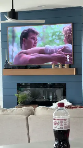 Greatest movie of all times … #fyp #patrickswayze #dirtydancing #80s #80smovies #angiedunnn 