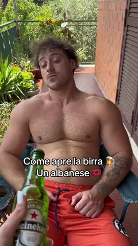 Pt.2 seguimi o non riuscirai mai ad aprire la birra 🍀 #viral #perte #anditatani #albanesiinitalia #balkan 