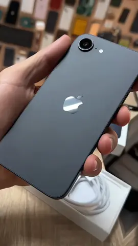 Breaking news Sasta Mobile In Town 😘 Iphone 16 E 🤩🥳 128GB STORAGE🌝 Official approved🤑 Battery Health 100%💓 Water pack💧 Condition 10/10👍 Complete Box🙈 #iphone #iphone16e #foryou #foryoupage #viralvideo 