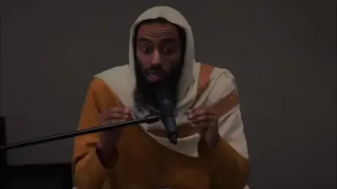 Cwa qalinka idin dhiibe ikhwani✍️💕#background #viewsproblem💔😔 #somalitiktok #foryoupage #viral_video #cabuudi #foruyou #fypシ゚ 