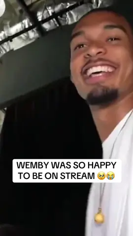 “What up chat” 😭😭 (@Kai Cenat)(@Fanatics) #wemby #fanaticsfest #kaicenat #streamer #NBA 
