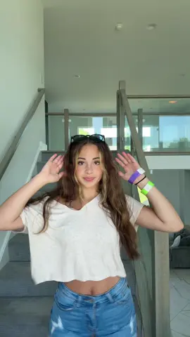 #hey #viral #fyp #1persondance #house #Summer #pool #cheetah #bikini #shades #uv  