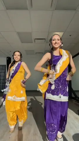 💜💛Nakhreya Mari💛💜 @Soul Feet Dance @✨Kiara✨ @Deepali Fashions #punjabi #punjabitiktok #desi #desitiktok #misspooja #dancechallenge #dancer #performance #bhangra #giddha #desidance 