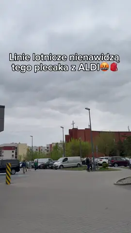 Ten plecak zaoszczędzi Ci 360zł na opłatach bagażowych😱