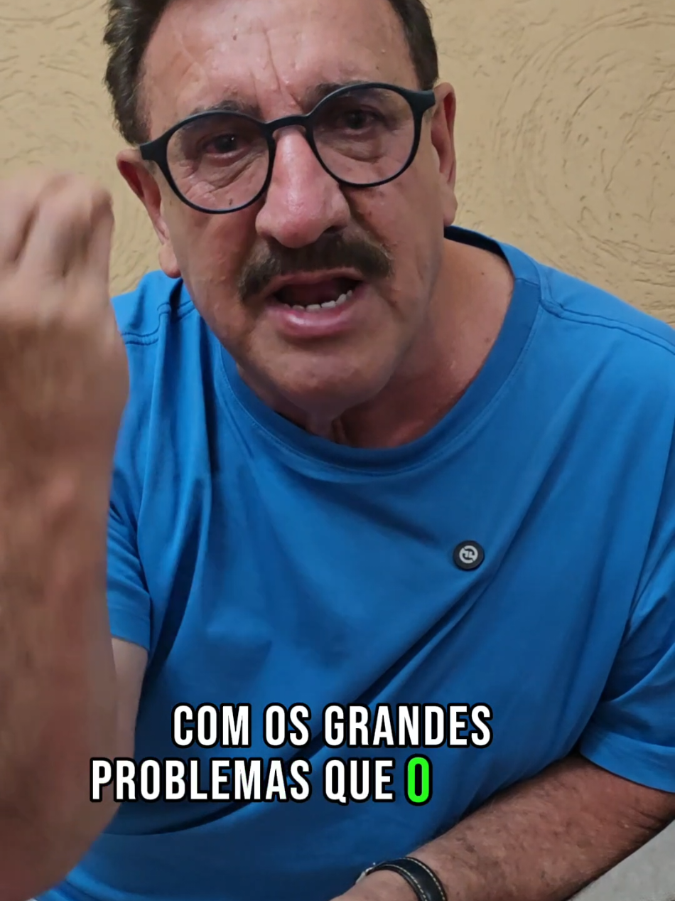 A gente precisa primeiro cuidar do nosso próprio quintal, antes de se preocupar com o dos outros. Não devemos nos meter em guerras que não têm nada a ver com o Brasil.