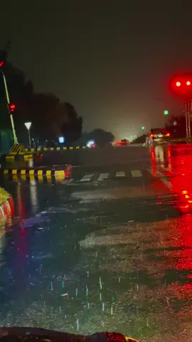 Kis kis city ma barish ho rhe hai🌧️🌧️#foryou #foryoupage #foryoupageofficiall #beautiful #viralvideo #view #fyp #trending #islamabad #standwithkashmir #zeeshanzaman200 