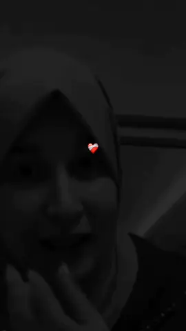 قاستها سارة 🥺💔#trendingvideo #tiktokuni #قسمة_و_نصيب #لايفات_المشاهير #الجزائر🇩🇿 #تونس🇹🇳 #برطانيا🇬🇧 