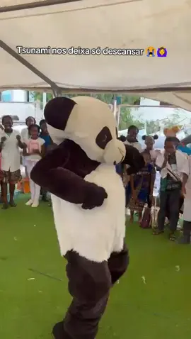 #tsunami nos deixa ainda descansar he🙆😭😂 🇦🇴🐼🔥🔥#pandaangolano2a #fyp #viralvideos 