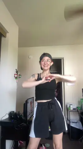 i have been doing this dance since i saw the show in october. i am hoping to every force in the universe that this lands on phil’s fyp #danandphil #terribleinfluence #phillester #danielhowell @daniel howell @AmazingPhil 