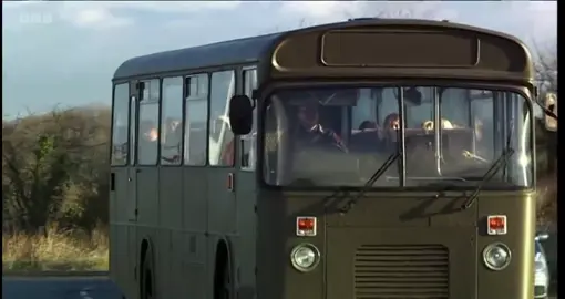 17 years later, this scene out of context is still hilarious #DoctorWho #Leeds 