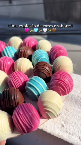 Encomenda de Milhões!!! 🩷✨🩵✨🤎✨🤍 #trufas #trufasdechocolate #doces #docesgourmet #docesartesanais #docespersonalizados 