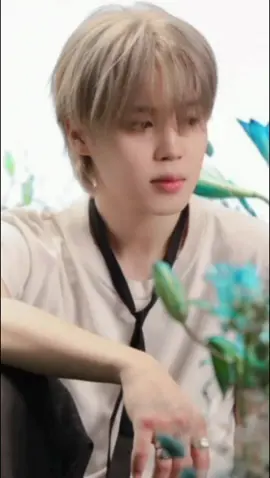 Jimin has officially won the Korean Wave Award at the 34th Seoul Music Awards! 🏆 Another award for Jimin's list, he deserves every award and every achievement, I can only feel proud. Congratulations Jimin! 🥳 #jimin #jm #seoulmusicawards  #jiminwinssmakwave #jiminwonsmakw #ourjiminwonanaward  #우리지민이상받았네   