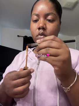 I love doing my makeup 🩷🩷 #fyp #viral #vibes #keethebaee #relateable #makeup #DIY #cosmetics 