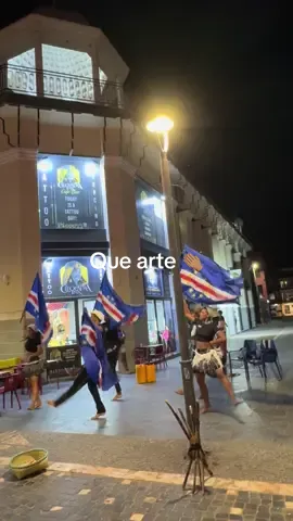 #fyp #Viral #SummerVibes #traveltiktoks #CaboVerde #SantaMaria #moments #BailandoEnLaIsla #IlhaDoSal #caboverde #CapeVerde #DanceTikTok 