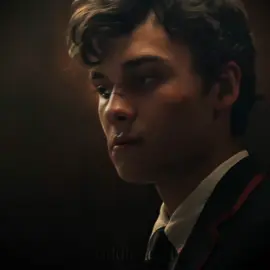 #MATTHEORIDDLE || lowkey coming back into my hp era bc i‘m going to london and that’s literally so hp coded so i made an edit for yall❤️ || #benjaminwadsworth #mattheoriddle #marcuslopez #deadlyclass #harrypotter #edit #fyp #fypp #london #whitemustang 