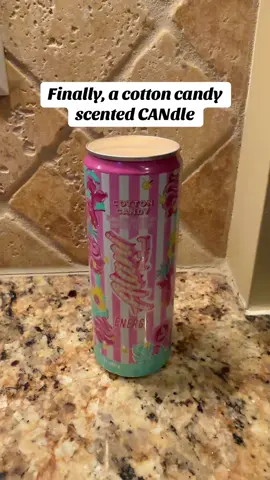 Finally a reason to make a cotton candy scented CANdle! The new Alani Nu cotton candy makes this a perfect fit! #alani #alaninu #cottoncandy #candleshop 