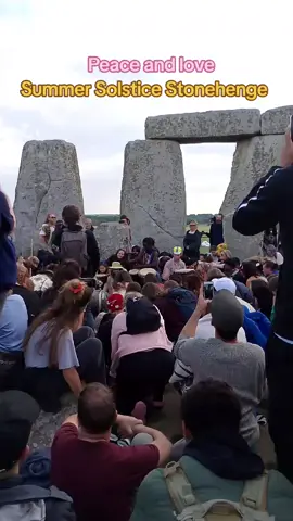 I do not know the man's name, but he was wonderful and so was everyone else who was drumming #stonehenge #summersolstice #2025 
