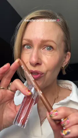 Sneak peek 👀💄 @Huda Beauty soon-to-launch Jelly Stained Lip Combo — featuring the new Lip Contour Stain + Faux Filter Jelly Oil ✨ The color payoff, the hydration, the glow… this is going to be a viral trend for sure.  Launches in 2 days — save this for your wishlist! 💋 #HudaBeauty #JellyLipCombo #LipContourStain #FauxFilterJellyOil #LipTrend2025 #SneakPeekBeauty #Over50Beauty #ChristaEvelyn #MakeupLaunch #AgelessGlam #BeautyPreview #SilentGRWM 