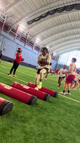 She Was Killing todays at @Maryland Football x @drjenwelter FLAG FOOTBALL CAMP #runningback #flagfootball #fyp #xyzbca #explosivetraining #foryourpage #football shout out @Under Armour US 