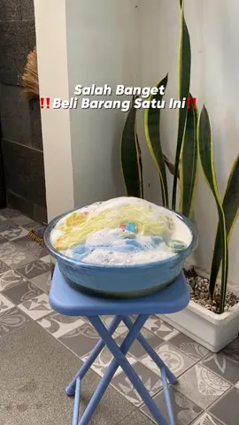 Nyesel deh kalo Bunda gak tau barang satu ini!🥲 Yang bisa angkat semua jenis noda di pakaian kalian‼️🤩#unikleen #unikleenclothstainremover #pembersihnoda 