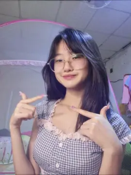 သီချင်းလေးနက်လိုက်မဲ့အင်္ကျီတောင်ရွေး၀တ်ထားတာကို🫠#foryoupage❤️❤️ #foryoupageofficiall #fpyシ #trendingsong #foryou #fyppppppppppppppppppppppp #fyp #outfit #outfitideas #outfit #trend 