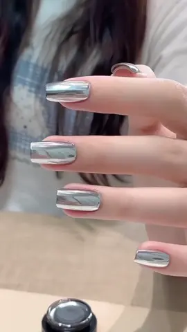 Mirror Metallic nail polish,can buy from the link on my bio #nails #nailart #diynailsathome #nailtech #nailpolish #trendnails2025 #silvernails 