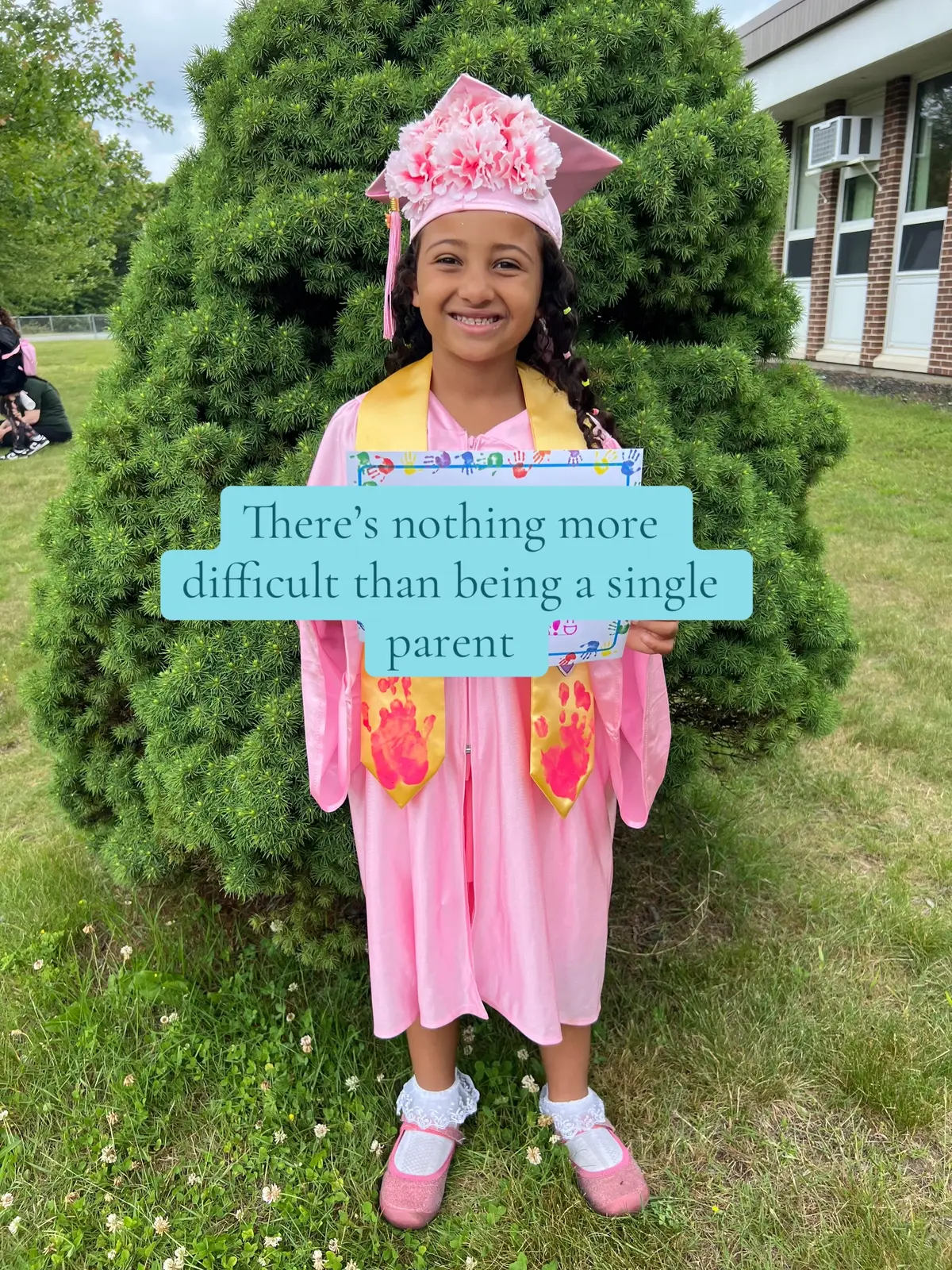 I’m so proud of her😭 everyday she shows me that a single parent can absolutely raise a smart, loving, kind, caring, well rounded, beautiful soul #singlemom #singleparent #proudmom #proudsinglemom #healthyparenting 