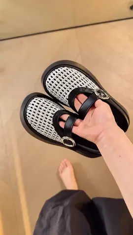 #sendalkoreanstayle #sandalkekinian #sandalbestseller #needxuss #sendalviral #sliponwanita #fyp #sepatusandal 