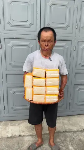 Combo 10 bịch giấy ăn Sipiao ạ. Em Khang cảm ơn các cô chú nhiều #giayansipiao #sipiao #xuhuong 