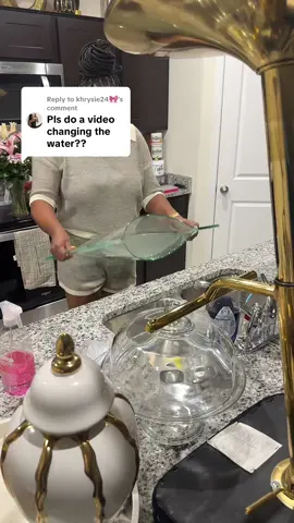 Replying to @khrysie24🎀 It’s honestly therapy 😌🌹  @Z Gallerie Shop #vase #homedecor #gallerie #interiordesign #vase #fypシ゚viral #tiktokshopcreatorpicks #tiktokshopsummersale #tiktokmademebuyit #decor #flowervase #eclipse #dealsforyoudays 