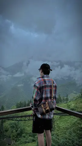 Sống có lúc vui lúc buồn, nhưng chưa thấy lúc giàu 🫡 #starmedia #starmediavn #dinhtiennhat #fyb 