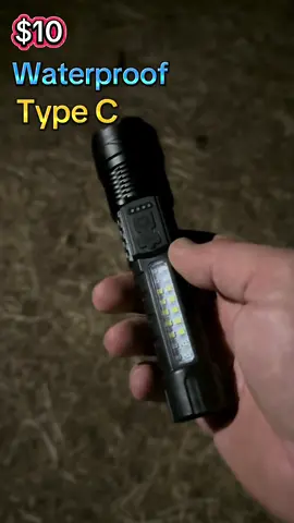 one of the better inexpensive flashlights on the TikTok shop. Very handy. #gadget #Tech #flashlight #fyp @JIJ US 