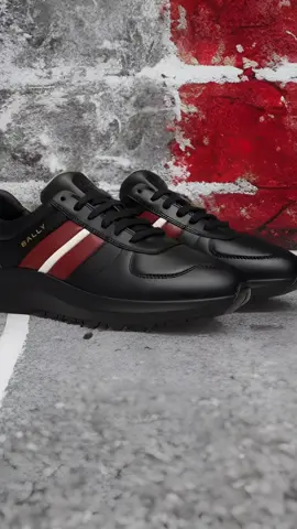rekomendasi sepatu Bally Darsyl Leather Sneakers black with red  #sepatubally #bally #sneakers #sepatublack #sepatucesual #sepatupria #sepatusantai 