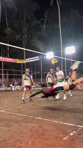 Penyelamatan #CapCut #fyp #voli #volleyball #libero #yomiuriplambongan 