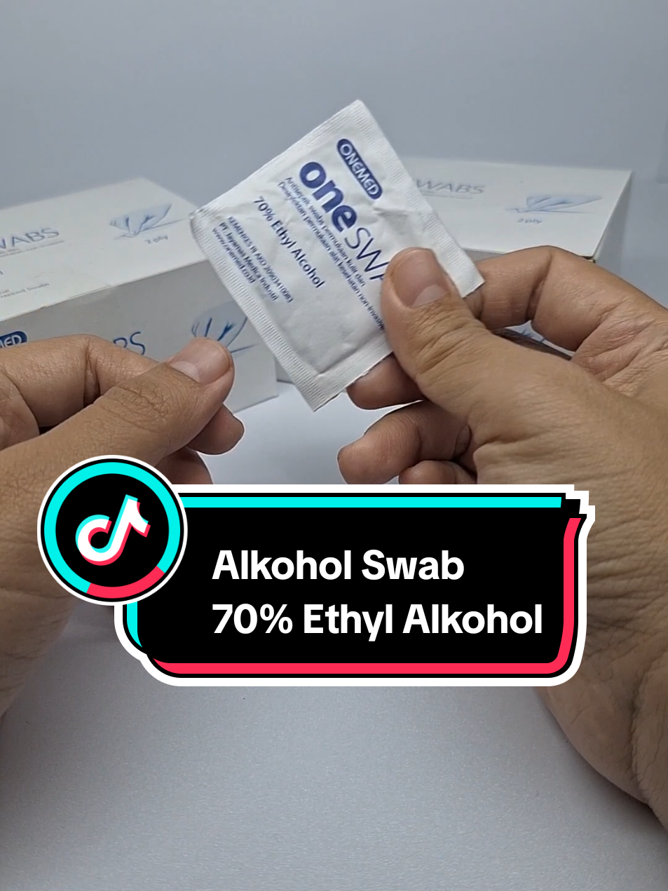 Alkohol swab adalah kapas lembut tipis dengan kandungan alkohol. Produk ini sering digunakan sebagai antiseptik sebelum dan sesudah penyuntikan, pengambilan darah, perawatan luka, maupun saat melepas jahitan. Tak hanya itu, produk ini juga bisa digunakan untuk membersihkan alat kesehatan, seperti termometer dll. #alkoholswab #alkoholmedis  #alkohol #medis 