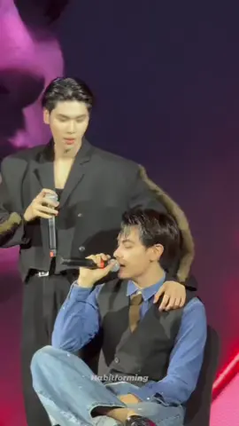 omg joong dunk😭😭😭 cr: on video 🙏🙏🙏 #dunknatachai #joongdunk🥑🐱 #joongarchen #joongdunk😍 #joongdunkreallove🥑🐱 #joongdunkisreal #joongdunk 